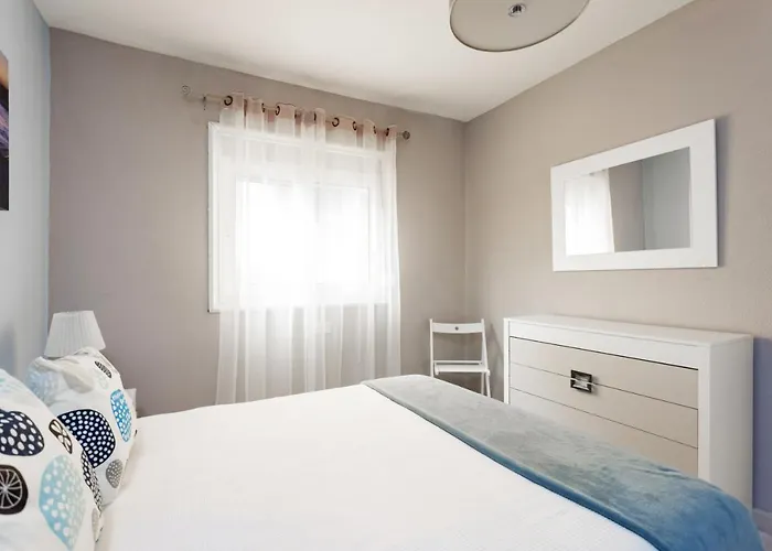 Home2book Cozy Beachfront Retreat In Appartement