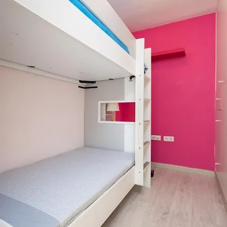 Home2book Cozy Beachfront Retreat In *