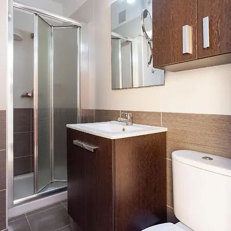 Home2book Cozy Beachfront Retreat In Appartement