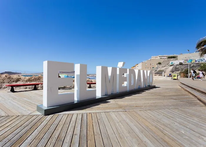 Apartamento Home2book Cozy Beachfront Retreat In *